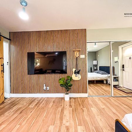 The Moose #7 - Instaworthy Studio With Amazing Views, Free Parking & Heated King Bed Memphis Luaran gambar